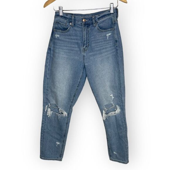 American Eagle Ripped Jeans size 2 Short - Picture 1 of 5